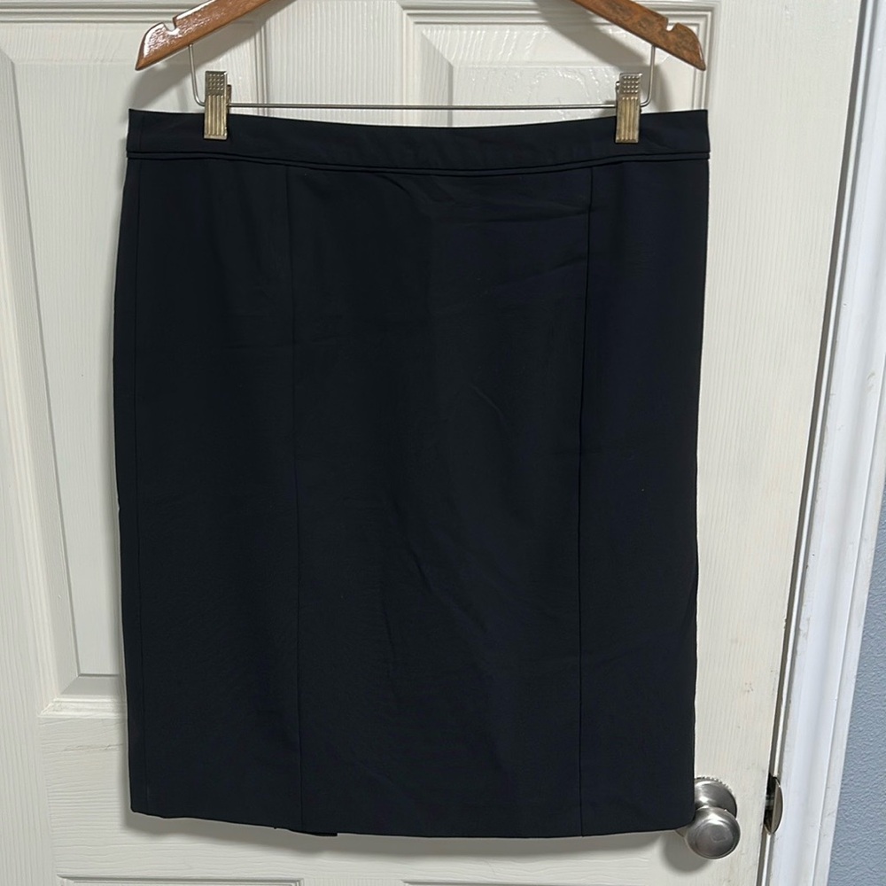 Black Knee-Length Pencil Skirt for Work